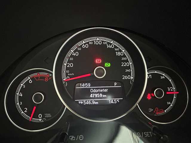 フォルクスワーゲン ザ・ビートル 2．0Rラインマイスター 愛知県 2018(平30)年 4.8万km ピュアホワイト 純正メモリナビ/フルセグテレビ/バックカメラ/ウィンカーミラー/クルーズコントロール/プッシュスタート/Bluetooth/コーナーセンサー/パドルシフト/レザーステアリング/BSM