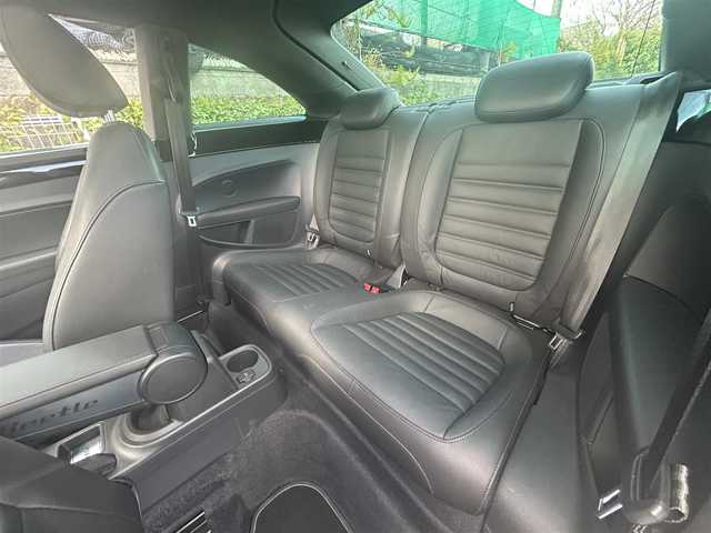 フォルクスワーゲン ザ・ビートル 2．0Rラインマイスター 愛知県 2018(平30)年 4.8万km ピュアホワイト 純正メモリナビ/フルセグテレビ/バックカメラ/ウィンカーミラー/クルーズコントロール/プッシュスタート/Bluetooth/コーナーセンサー/パドルシフト/レザーステアリング/BSM