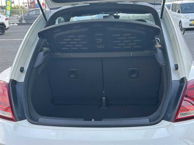 フォルクスワーゲン ザ・ビートル 2．0Rラインマイスター 愛知県 2018(平30)年 4.8万km ピュアホワイト 純正メモリナビ/フルセグテレビ/バックカメラ/ウィンカーミラー/クルーズコントロール/プッシュスタート/Bluetooth/コーナーセンサー/パドルシフト/レザーステアリング/BSM