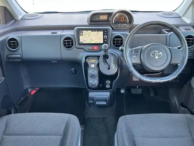 トヨタ ポルテ G 神奈川県 2016(平28)年 5.7万km シルバーM ディーラーop　SDナビ/・フルセグTV/CD/DVD/BT/バックカメラ/ビルトインETC/ドライブレコーダー/前席シートヒーター/衝突被害軽減ブレーキ/オートマチックハイビーム/左側パワースライドドア/スマートキー/横滑り防止装置/電動コーナーポール/フォグランプ/ドアバイザー/純正フロアマット/保証書/取扱説明書/スペアキー×1