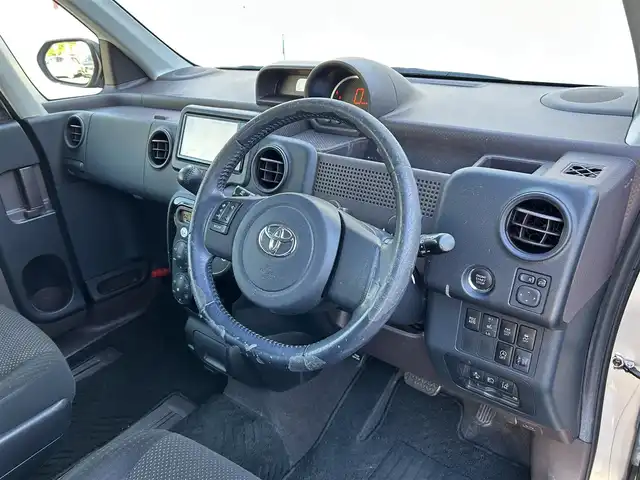 トヨタ ポルテ G 神奈川県 2016(平28)年 5.7万km シルバーM ディーラーop　SDナビ/・フルセグTV/CD/DVD/BT/バックカメラ/ビルトインETC/ドライブレコーダー/前席シートヒーター/衝突被害軽減ブレーキ/オートマチックハイビーム/左側パワースライドドア/スマートキー/横滑り防止装置/電動コーナーポール/フォグランプ/ドアバイザー/純正フロアマット/保証書/取扱説明書/スペアキー×1