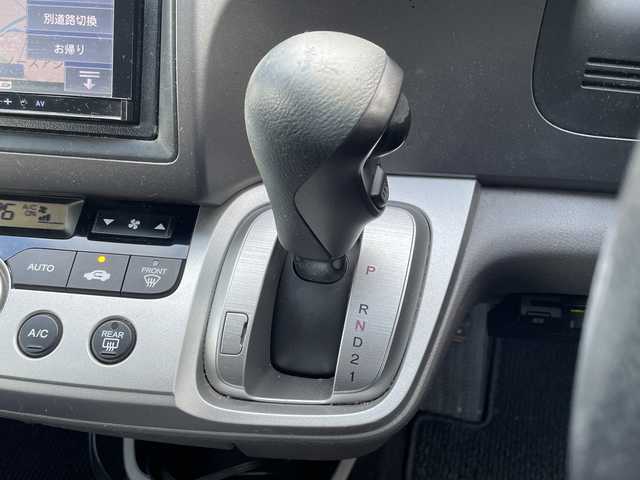 ホンダ ストリーム X スタイリッシュ パッケージ 秋田県 2011(平23)年 14万km クリスタルブラックパール ・社外ナビ/・フルセグTV（CD・DVD再生可）/・Bluetooth/・バックカメラ/・ETC/・オートライト/・純正フロアマット