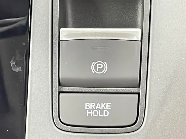 ホンダ フリード ハイブリット e:HEV AIR EX 千葉県 2025(令7)年 0.2万km プラチナホワイトパール 禁煙車/ホンダセンシング/・路外逸脱抑制機能/・ブラインドスポットインフォメーション/・踏み間違い衝突軽減システム/・衝突軽減ブレーキ/・パーキングセンサー/・レーダークルーズコントロール/両側パワースライドドア/純正９型ホンダコネクトナビ/・型番：LXM-242ZFNi/・Apple CarPlay/Android Auto/Bluetooth/フルセグTV/・バックカメラ/皮巻きステアリング/・ステアリングスイッチ/ハーフレザーシート/・DNシートヒーター/電子パーキング/・ブレーキホールド/純正15インチAW/オートライト/・LEDヘッドライト