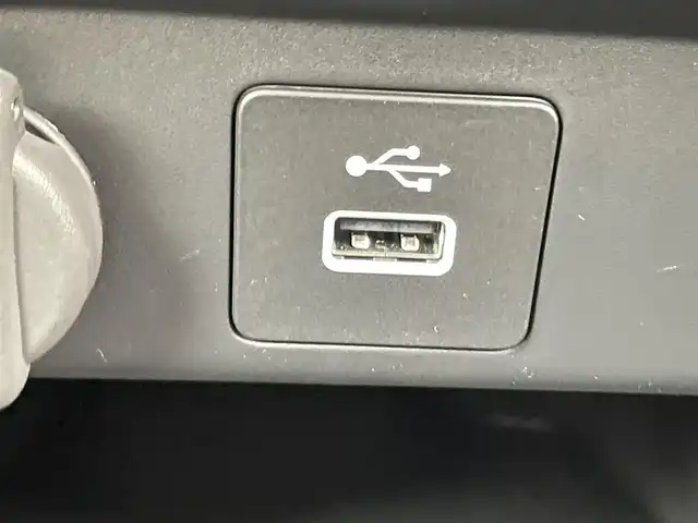 ホンダ フリード ハイブリット e:HEV AIR EX 千葉県 2025(令7)年 0.2万km プラチナホワイトパール 禁煙車/ホンダセンシング/・路外逸脱抑制機能/・ブラインドスポットインフォメーション/・踏み間違い衝突軽減システム/・衝突軽減ブレーキ/・パーキングセンサー/・レーダークルーズコントロール/両側パワースライドドア/純正９型ホンダコネクトナビ/・型番：LXM-242ZFNi/・Apple CarPlay/Android Auto/Bluetooth/フルセグTV/・バックカメラ/皮巻きステアリング/・ステアリングスイッチ/ハーフレザーシート/・DNシートヒーター/電子パーキング/・ブレーキホールド/純正15インチAW/オートライト/・LEDヘッドライト