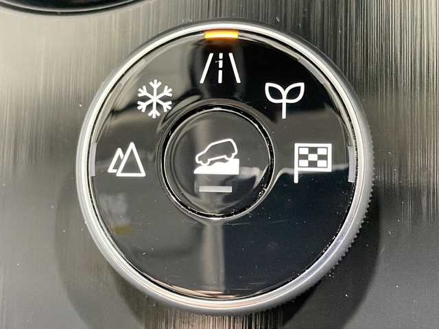 日産 エクストレイル X e－4ORCE 広島県 2022(令4)年 0.5万km カスピアンブルー 純正９型ナビ　/バックカメラ　/シートヒーター　/プロパイロット　/ブラインドスポットモニター　/電動シート　/電動リアゲート　/ステアリングヒーター/レーンキープアシスト/衝突軽減ブレーキ/ETC/リアトラフィックモニター/純正18インチアルミホイール(235/60/R 18)/エアバッグ(運転席/助手席/サイド)