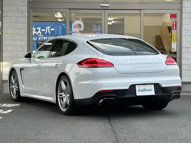 ポルシェ パナメーラ ターボ 岩手県 2014(平26)年 3.5万km 白 禁煙車/４WD/ターボ/バックカメラ/クルーズコントロール/インテリジェントントAFS/横滑り防止装置/電動パーキング/盗難防止装置/アイドリングストップ/ローダウン/電動リアゲート/ディスチャージトランプ/ヘッドライトウォッシャー/フォグランプ/AUTOライト/シートポジション装置/パワーシート/スマートキー/スペアキー/純正マット/取扱説明書