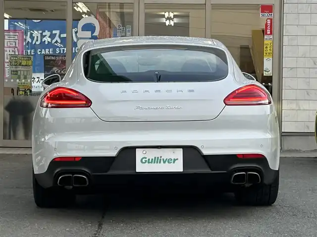 ポルシェ パナメーラ ターボ 岩手県 2014(平26)年 3.5万km 白 禁煙車/４WD/ターボ/バックカメラ/クルーズコントロール/インテリジェントントAFS/横滑り防止装置/電動パーキング/盗難防止装置/アイドリングストップ/ローダウン/電動リアゲート/ディスチャージトランプ/ヘッドライトウォッシャー/フォグランプ/AUTOライト/シートポジション装置/パワーシート/スマートキー/スペアキー/純正マット/取扱説明書