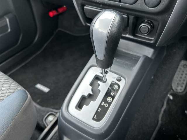 スズキ ジムニー XG 道北・旭川 2016(平28)年 5.1万km シルキーシルバーメタリック /ワンオーナー//4WD//ターボ//社外オーディオ//CD/USB/AUX//純正フロアマット//キーレスキー//背面タイヤ//保証書//取扱説明書//ヘッドライトレベライザー//ABS