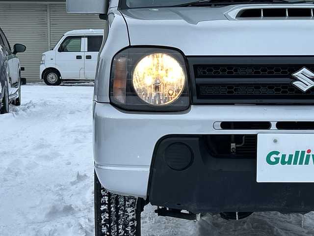 スズキ ジムニー XG 道北・旭川 2016(平28)年 5.1万km シルキーシルバーメタリック /ワンオーナー//4WD//ターボ//社外オーディオ//CD/USB/AUX//純正フロアマット//キーレスキー//背面タイヤ//保証書//取扱説明書//ヘッドライトレベライザー//ABS