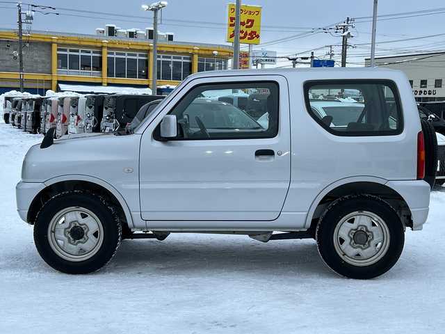 スズキ ジムニー XG 道北・旭川 2016(平28)年 5.1万km シルキーシルバーメタリック /ワンオーナー//4WD//ターボ//社外オーディオ//CD/USB/AUX//純正フロアマット//キーレスキー//背面タイヤ//保証書//取扱説明書//ヘッドライトレベライザー//ABS