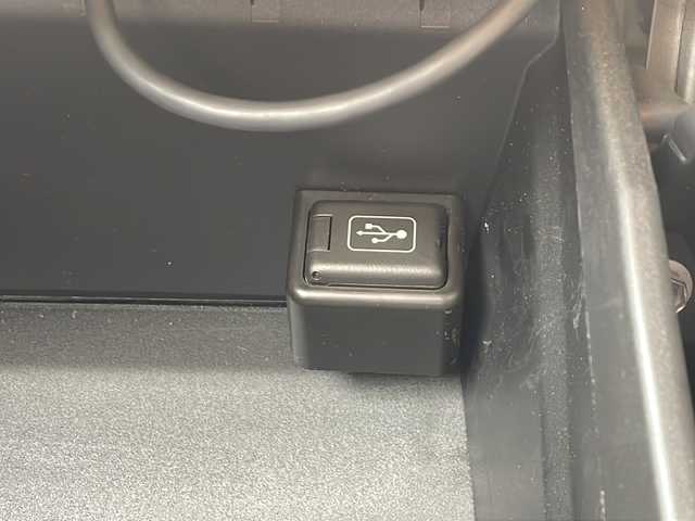 ダイハツ ミラ トコット G SA Ⅲ 福岡県 2023(令5)年 2.9万km ブラックマイカメタリック ワンオーナー/純正ナビNMZK-W730/(Bluetooth・フルセグTV・DVD・CD再生機能）/パノラマモニター（全周囲モニター）/ドライブレコーダー前方（DRN-HD2N)/シートヒーター（運転席・助手席）/USB入力端子（3か所）/アイドリングストップ（オフ）/純正フロアマット/先進発車お知らせ機能/スマートキー/スペアキー/パワーウィンドウ/パワーステアリング/保証書/取扱説明書