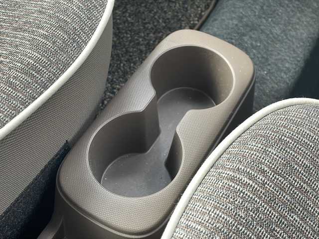 ダイハツ ミラ トコット G SA Ⅲ 福岡県 2023(令5)年 2.9万km ブラックマイカメタリック ワンオーナー/純正ナビNMZK-W730/(Bluetooth・フルセグTV・DVD・CD再生機能）/パノラマモニター（全周囲モニター）/ドライブレコーダー前方（DRN-HD2N)/シートヒーター（運転席・助手席）/USB入力端子（3か所）/アイドリングストップ（オフ）/純正フロアマット/先進発車お知らせ機能/スマートキー/スペアキー/パワーウィンドウ/パワーステアリング/保証書/取扱説明書