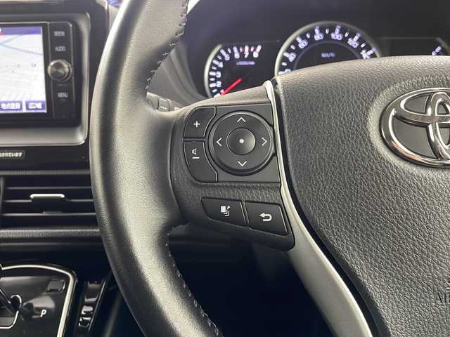 トヨタ ヴォクシー ZS 煌Ⅱ 道央・札幌 2016(平28)年 5.7万km ブラッキッシュアゲハガラスフレーク ・４ＷＤ/・純正ＳＤナビ/・フルセグＴＶ/・Ｂｌｕｅｔｏｏｔｈ/・ＣＤ／ＤＶＤ/・バックカメラ/・両側パワースライドドア/・ＥＴＣ/・ドライブレコーダー/・オートライト/・オートマチックハイビーム/・レーンアシスト/・純正16インチアルミホイール