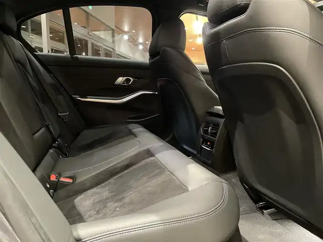 ＢＭＷ ３２０ｄ xDrive Mスポーツ 道央・札幌 2019(令1)年 4.2万km ミネラルグレー メタリックペイント/パーキングアシストプラス/OP19インチアロイホイール/ドライビングアシストプロフェッショナル/アダプティブLEDヘッドライト/ハイビームアシスト/純正HDDナビ/USB/BT/360°カメラ/PDC/パーキングアシスト/ハーフレザーシート/シートヒーター/ワイヤレスチャージング