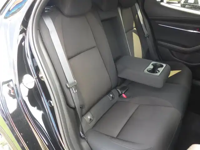 マツダ マツダ３ファストバック 15S ツーリング 千葉県 2019(令1)年 3.8万km ジェットブラックマイカ i-ACTIVSENSE/・スマートブレーキサポート/・レーンキープ・アシスト・システム/・ブラインドスポットモニタリング/アクティブ・ドライビング・ディスプレイ/純正SDナビ/地デジTV/【DVD/CD再生機能　Bluetooth接続】/360°ビュー・モニター/ETC /LEDヘッドライト/ウインカーミラー/コーナーセンサー/純正18インチアルミホイル/サイド/カーテンエアバッグ/アドバンストキーレスエントリー