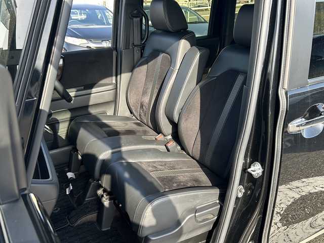 ホンダ Ｎ ＢＯＸ カスタム G L ターボ ホンダセンシング 新潟県 2020(令2)年 3.8万km クリスタルブラックパール 4WD/純正8インチメモリナビ(VXU-207NBi)/CD/DVD/BT/フルセグテレビ/SDミュージックサーバー/バックカメラ/ETC/ドライブレコーダー/衝突被害軽減ブレーキ/レーンキープアシスト/レーダークルーズコントロール/半革シート/シートヒーター /両側パワースライドドア/パドルシフト/ステアリングスイッチ/スマートキー/プッシュスタート/LEDヘッドライト/オートライト/オートハイビーム/フォグランプ/純正15インチアルミホイール/社外14インチAW冬タイヤ車載