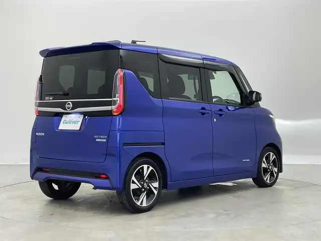 日産 ルークス HWS X プロパイロットED 埼玉県 2020(令2)年 4.4万km アトランティックブルー 純正９インチナビ　アラウンドビューモニター　プロパイロット　ＬＥＤヘッドライト　両側パワースライドドア　ビルトインＥＴＣ　前後ドライブレコーダー　地デジフルセグ　リアサーキュレーター　スマートキー