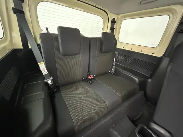 スズキ ジムニー XL 道央・札幌 2022(令4)年 2万km シフォンアイボリーM ・４WD/・寒冷地仕様/・純正SDナビ/・CD/DVD/SD/BT/・フルセグTV/・コーナーセンサー/・横滑り防止装置/・アイドリングストップ/・D+N席シートヒーター/・ハロゲンヘッドライト/・オートライト/・純正フロアマット/・プッシュスタート/・スマートキー/・スペアキー/・保証書