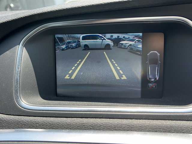ボルボ Ｖ４０ クロスカントリー T4 ノルディック 東京都 2014(平26)年 4.2万km ロウカッパーM ワンオーナー/フルセグテレビ/バックカメラ/アイドリングストップ/プッシュスタート/クルーズコントロール/ETC/カーテンエアバック/ルーフレール