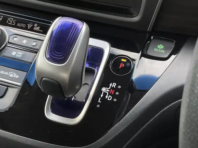 ホンダ フリード ハイブリット EX 福岡県 2017(平29)年 4万km クリスタルブラックパール 純正7型SDナビ(フルセグTV/CD/DVD/BT)バックカメラクルコン両側パワスラETCドラレコ純正フロアマット純正LED純正アルミホイールスマートキープッシュスタート