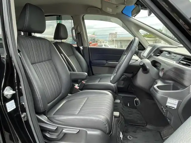 ホンダ フリード ハイブリット EX 福岡県 2017(平29)年 4万km クリスタルブラックパール 純正7型SDナビ(フルセグTV/CD/DVD/BT)バックカメラクルコン両側パワスラETCドラレコ純正フロアマット純正LED純正アルミホイールスマートキープッシュスタート