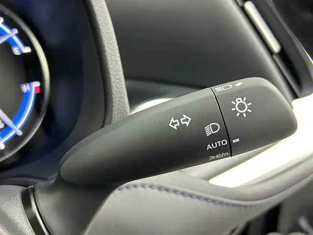 トヨタ ヴォクシー ハイブリッド S－Z 茨城県 2025(令7)年 0.1万km未満 アティチュードブラックマイカ 登録済未使用車/純正10.5型DA/フルセグ/CD/DVDデッキ/バックカメラ/快適利便パッケージ/衝突被害軽減ブレーキ/車線逸脱抑制装置/レーダークルーズコントロール/オートマチックハイビーム/クリアランスソナー/両側電動スライドドア/AC100V/ETC2.0/シートヒーター/ステアリングヒーター/純正17インチAW/LEDヘッドライト/スマートキー