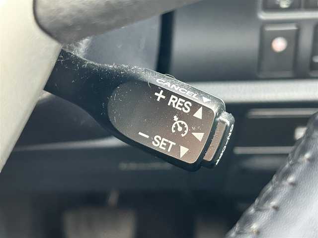 トヨタ エスクァイア Gi ブラックテーラード 福岡県 2016(平28)年 5.2万km ホワイトパールクリスタルシャイン 純正10型SDナビ（フルセグTV/CD/DVD/BT）バックモニターダブルサンルーフトヨタセーフティーセンスクルコンETCモデリスタ両側パワスラ純正フロアマットスマートキープッシュスタート