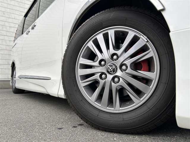 トヨタ エスクァイア Gi ブラックテーラード 福岡県 2016(平28)年 5.2万km ホワイトパールクリスタルシャイン 純正10型SDナビ（フルセグTV/CD/DVD/BT）バックモニターダブルサンルーフトヨタセーフティーセンスクルコンETCモデリスタ両側パワスラ純正フロアマットスマートキープッシュスタート