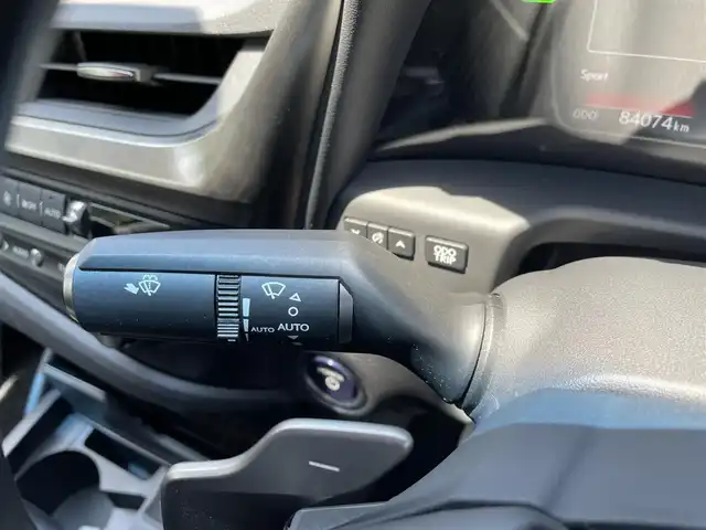 レクサス ＥＳ 300h バージョンL 千葉県 2019(令1)年 8.4万km ソニッククォーツ ムーンルーフ/ブラックレザーシート/純正12.3インチSDナビ/・CD/DVD/MSV/Bluetooth/フルセグTV/パノラミックビューカメラ/デジタルアウターミラー/デジタルインナーミラー/レクサスセーフティシステム＋/・レーダークルーズコントロール/・プリクラッシュセーフティ/・レーンキープアシスト/・パーキングサポートブレーキ/・オートマチックハイビーム/・ブラインドスポットモニター/全席シートヒーター/前席シートベンチレーション/前席パワーシート/前後コーナーセンサー/パワートランクリッド/AC100V1500W電源/LEDヘッドランプ/オートライト/純正18インチアルミホイール/ウッドコンビステアリング/ヘッドアップディスプレイ/ステアリングヒーター/パドルシフト/左右独立オートエアコン/スマートエントリー/ビルトインETC2.0/純正ドライブレコーダー/サイド＆カーテンエアバッグ