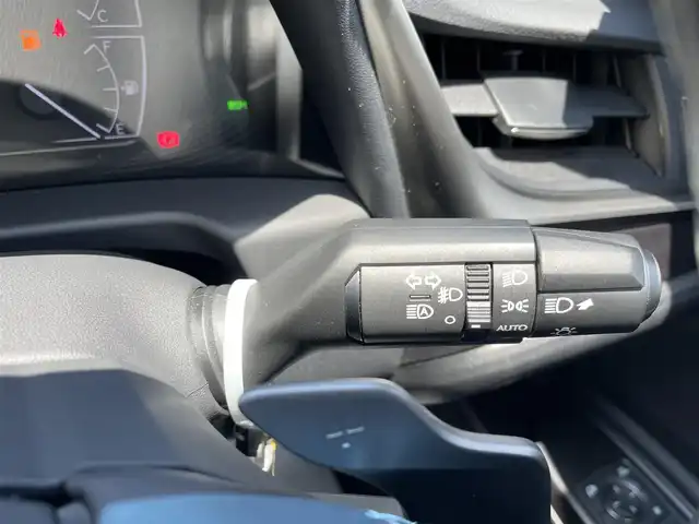 レクサス ＥＳ 300h バージョンL 千葉県 2019(令1)年 8.4万km ソニッククォーツ ムーンルーフ/ブラックレザーシート/純正12.3インチSDナビ/・CD/DVD/MSV/Bluetooth/フルセグTV/パノラミックビューカメラ/デジタルアウターミラー/デジタルインナーミラー/レクサスセーフティシステム＋/・レーダークルーズコントロール/・プリクラッシュセーフティ/・レーンキープアシスト/・パーキングサポートブレーキ/・オートマチックハイビーム/・ブラインドスポットモニター/全席シートヒーター/前席シートベンチレーション/前席パワーシート/前後コーナーセンサー/パワートランクリッド/AC100V1500W電源/LEDヘッドランプ/オートライト/純正18インチアルミホイール/ウッドコンビステアリング/ヘッドアップディスプレイ/ステアリングヒーター/パドルシフト/左右独立オートエアコン/スマートエントリー/ビルトインETC2.0/純正ドライブレコーダー/サイド＆カーテンエアバッグ