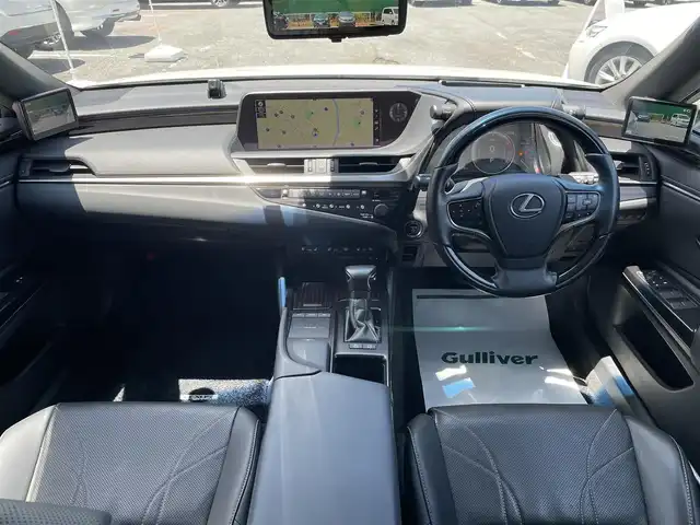 レクサス ＥＳ 300h バージョンL 千葉県 2019(令1)年 8.4万km ソニッククォーツ ムーンルーフ/ブラックレザーシート/純正12.3インチSDナビ/・CD/DVD/MSV/Bluetooth/フルセグTV/パノラミックビューカメラ/デジタルアウターミラー/デジタルインナーミラー/レクサスセーフティシステム＋/・レーダークルーズコントロール/・プリクラッシュセーフティ/・レーンキープアシスト/・パーキングサポートブレーキ/・オートマチックハイビーム/・ブラインドスポットモニター/全席シートヒーター/前席シートベンチレーション/前席パワーシート/前後コーナーセンサー/パワートランクリッド/AC100V1500W電源/LEDヘッドランプ/オートライト/純正18インチアルミホイール/ウッドコンビステアリング/ヘッドアップディスプレイ/ステアリングヒーター/パドルシフト/左右独立オートエアコン/スマートエントリー/ビルトインETC2.0/純正ドライブレコーダー/サイド＆カーテンエアバッグ