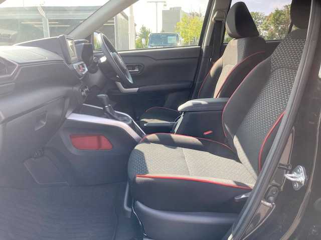 トヨタ ライズ G 青森県 2020(令2)年 4.3万km ブラックマイカメタリック ・4WD/・純正ナビ/・FM/AM/Bluetooth/CD/・寒冷地仕様/・衝突軽減装置/・レーンキープアシスト/・横滑り抑制装置/・コーナーセンサー/・スマートキー/・アイドリングストップ/・前席シートヒーター/・USBソケット/・純正LEDヘッドライト/・ETC/・オートライト/・オートハイビーム/・プッシュスタート/・ワイパーデアイサー/・ステアリングリモコン/・純正フロアマット/・MT付AT/・純正AW16インチ装着