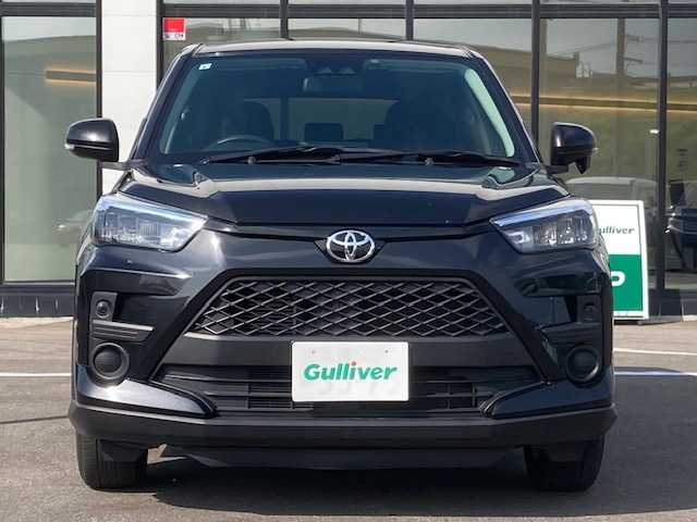 トヨタ ライズ G 青森県 2020(令2)年 4.3万km ブラックマイカメタリック ・4WD/・純正ナビ/・FM/AM/Bluetooth/CD/・寒冷地仕様/・衝突軽減装置/・レーンキープアシスト/・横滑り抑制装置/・コーナーセンサー/・スマートキー/・アイドリングストップ/・前席シートヒーター/・USBソケット/・純正LEDヘッドライト/・ETC/・オートライト/・オートハイビーム/・プッシュスタート/・ワイパーデアイサー/・ステアリングリモコン/・純正フロアマット/・MT付AT/・純正AW16インチ装着