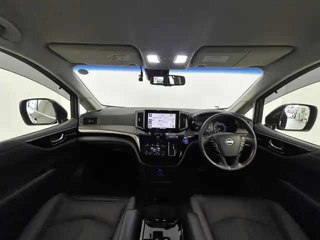 日産 エルグランド 250HWS S アーバンクロム 愛知県 2023(令5)年 3.4万km 黒 360°セーフティアシスト/　・インテリジェント FCW/　・インテリジェント BSI/　・ハイビームアシスト/　・インテリジェントエマージョンブレーキ/　・踏み間違い衝突防止アシスト/　・インテリジェントクルーズコントロール/　・インテリジェントアラウンドビューモニター/　・RCTA（後退時車両検知警報）/　・インテリジェントLI+LDW/　・標識検知機能/ステアリングスイッチ＋日産オリジナルナビゲーション取付パッケージ/ワンタッチスライドドア＋リモコンオートバックドア/ISOFIX対応/純正10インチナビゲーションシステム/　（Bluetooth/CD/DVD/Blu-ray/フルセグTV/HDMI）/本革・木目調ステアリング/ハーフレザーシート/電動リアゲード/ドライブレコーダー/純正LEDライト/フォグランプ/ドライブレコーダー/オートライト