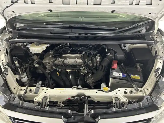 トヨタ ヴォクシー ZS 煌 佐賀県 2015(平27)年 7.3万km ホワイトパールクリスタルシャイン 社外7型ナビ/Bluetooth/CD/DVD/フルセグTV/フリップダウンモニター/バックカメラ/オートライト/横滑り防止/両側電動スライドドア/LEDヘッドライト/フォグランプ/ETC/ドアバイザー/純正16インチアルミホイール/スマートキー/プッシュスタート/リアサンシェード