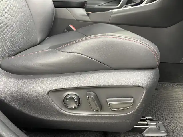 トヨタ ＲＡＶ４ アドベンチャー オフロードPKGⅡ 岡山県 2023(令5)年 3.2万km アティチュードブラックマイカ 純正10.5インチディスプレイオーディオ/【ナビ/フルセグTV/Bluetooth/USB/Carplay】/パノラミックビューモニター/ブラインドスポットモニター/レーダークルーズコントロール/ステアリングヒーター/合皮シート/前席シートヒーター/前席エアシート/運転席パワーシート/LEDヘッドライト/LEDフォグランプ/前後コーナーセンサー/ルーフレール/オートブレーキホールド/ビルトインETC2.0