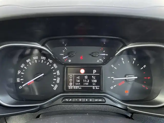 シトロエン ベルランゴ シャイン 三重県 2021(令3)年 3.2万km サーブル ワンオーナー車/マルチパノラマルーフ/純正ディスプレイオーディオ/カープレイ・アンドロイドオート/クルーズコントロール/BSM/LKA/スマートキー/ドライブレコーダー/インテリジェントハイビーム/バックカメラ　/ETC/純正16インチアルミ