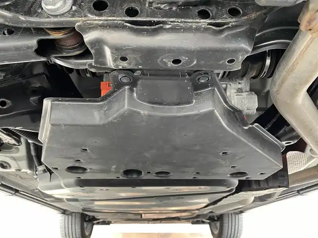 レクサス ＮＸ 350h バージョンL 滋賀県 2023(令5)年 2.5万km ソニッククォーツ サンルーフ/マークレビンソン/純正ナビ/（AM/FM/ミラキャスト/フルセグ/USB/Bluetooth）/赤革シート/運転席・助手席シートヒーター/運転席・助手席ベンチレーション/運転席メモリー付きパワーシート/電子パーキングブレーキ/ブレーキホールド/デジタルインナーミラー/パワーバックドア/全周囲・バックカメラ/ETC/プリクラッシュブレーキアシスト/横滑り防止装置/レーンキープアシスト/車線逸脱抑制/レーダークルーズコントロール/ブラインドスポットモニター/ヘッドアップディスプレイ/革巻きステアリング/ステアリングスイッチ/電動格納ミラー/ミラーヒーター/オートライト/オートハイビーム/LEDヘッドライト/テレビキャンセラー/プッシュスタート/スマートキー/純正ドアバイザー/純正フロアマット/ノーマル/エコ/スポーツ/モード切替