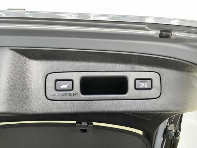 ホンダ ヴェゼル ハイブリッド 長野県 2025(令7)年 0.1千km グレーⅡ 4WD/ワンオーナー/純正メモリーナビ/（FM/AM/USB/Bluetooth/フルセグTV//Apple Car Play/Android Auto）/HONDA SENSING/・衝突軽減ブレーキ/・先行車発進お知らせ機能/・歩行者事故低減ステアリング/・路外逸脱抑制機能/・標識認識機能/速度超過お知らせ機能/・ブラインドスポットインフォメーション/・アダプティブドライビングビーム/・オートハイビーム/・誤発進抑制機能/・車線維持支援システム/・トラフィックジャムアシスト/・渋滞追従機能付アダプティブクルーズコントロール/・ダウンヒルアシストコントロール/W+サイド＆カーテンエアバッグ/熱線フロントガラス/ステアリングヒーター/サイドミラーヒーター/革巻きステアリング/パドルシフト/電子パーキングブレーキ/オートホールド/アイドリングストップ/電動リアゲート/ハーフレザーシート/D+N席シートヒーター/LEDヘッドライト/純正18インチアルミ/ビルトインETC2.0/ワイヤレススマホ充電/TYPE-C充電/保証書/取扱説明書/スペアキー×1
