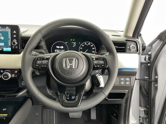 ホンダ ヴェゼル ハイブリッド 長野県 2025(令7)年 0.1千km グレーⅡ 4WD/ワンオーナー/純正メモリーナビ/（FM/AM/USB/Bluetooth/フルセグTV//Apple Car Play/Android Auto）/HONDA SENSING/・衝突軽減ブレーキ/・先行車発進お知らせ機能/・歩行者事故低減ステアリング/・路外逸脱抑制機能/・標識認識機能/速度超過お知らせ機能/・ブラインドスポットインフォメーション/・アダプティブドライビングビーム/・オートハイビーム/・誤発進抑制機能/・車線維持支援システム/・トラフィックジャムアシスト/・渋滞追従機能付アダプティブクルーズコントロール/・ダウンヒルアシストコントロール/W+サイド＆カーテンエアバッグ/熱線フロントガラス/ステアリングヒーター/サイドミラーヒーター/革巻きステアリング/パドルシフト/電子パーキングブレーキ/オートホールド/アイドリングストップ/電動リアゲート/ハーフレザーシート/D+N席シートヒーター/LEDヘッドライト/純正18インチアルミ/ビルトインETC2.0/ワイヤレススマホ充電/TYPE-C充電/保証書/取扱説明書/スペアキー×1