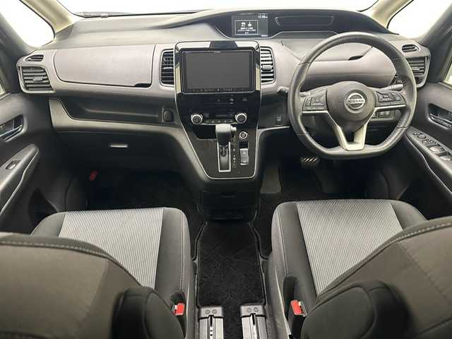 日産 セレナ ハイウェイスター V 兵庫県 2020(令2)年 3.9万km ダイヤモンドブラック ・社外メモリナビ/・アラウンドビューモニター/・前後ドライブレコーダー/・ETC/・両側パワースライドア/・プロパイロット/・エマージェンシーブレーキ/・レーンキープアシスト/・ブラインドスポットモニター/・アクティブクルーズコントロール/・LEDヘッドライト/・LEDフォグランプ/・オートライト/・純正16インチアルミホイール/・コーナーセンサー/・スマートキー/・スペアキー1本/・プッシュスタート