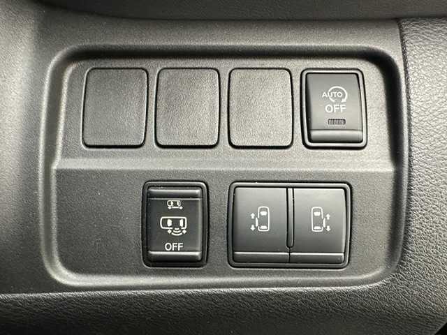 日産 セレナ ハイウェイスター V 兵庫県 2020(令2)年 3.9万km ダイヤモンドブラック ・社外メモリナビ/・アラウンドビューモニター/・前後ドライブレコーダー/・ETC/・両側パワースライドア/・プロパイロット/・エマージェンシーブレーキ/・レーンキープアシスト/・ブラインドスポットモニター/・アクティブクルーズコントロール/・LEDヘッドライト/・LEDフォグランプ/・オートライト/・純正16インチアルミホイール/・コーナーセンサー/・スマートキー/・スペアキー1本/・プッシュスタート