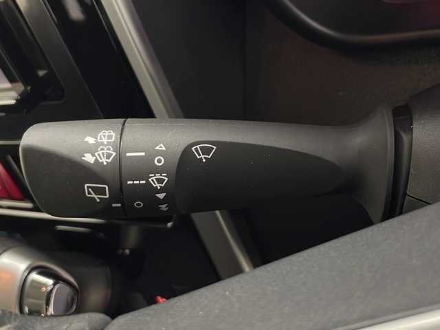 トヨタ ルーミー カスタムG 秋田県 2024(令6)年 1.4万km パールホワイトⅢ 4WD/社外メモリナビ　/フルセグTV/Bluetooth/AM/FM//両側パワースライドドア　/バックカメラ　/寒冷地仕様　/衝突被害軽減システム　/レーダークルーズコントロール　/横滑り防止装置　/LEDヘッドライト　/前後コーナーセンサー　/スペアキー　/ETC/LEDフォグランプ/アイドリングストップ/オートブレーキホールド/スマートキー