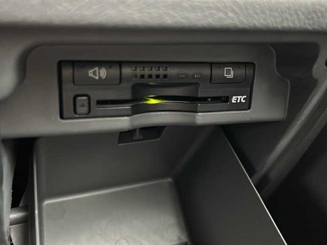 トヨタ ヴォクシー Z 栃木県 2009(平21)年 7.9万km ブラック 社外メモリナビ/品番:AVN-LS01W/Bluetooth/CD/DVD/フルセグTV/バックカメラ/盗難防止装置/ETC/ウィンカーミラー/ドアバイザー/両側パワースライドドア/HIDヘッドライト/フォグランプ/プッシュスタート/スマートキー/純正アルミホイール/純正フロアマット