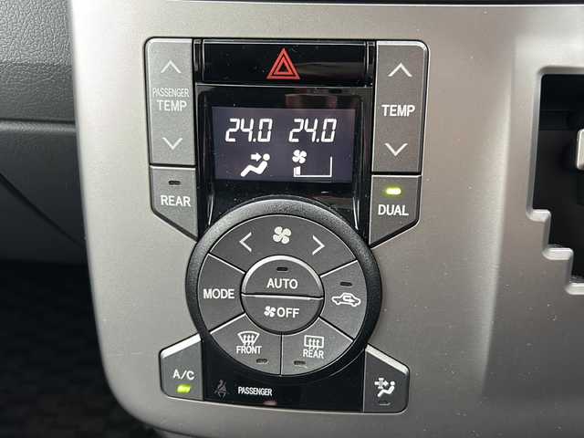 トヨタ ヴォクシー Z 栃木県 2009(平21)年 7.9万km ブラック 社外メモリナビ/品番:AVN-LS01W/Bluetooth/CD/DVD/フルセグTV/バックカメラ/盗難防止装置/ETC/ウィンカーミラー/ドアバイザー/両側パワースライドドア/HIDヘッドライト/フォグランプ/プッシュスタート/スマートキー/純正アルミホイール/純正フロアマット
