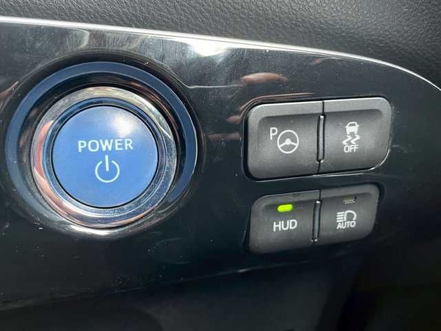 トヨタ プリウス A ツーリングセレクション 福島県 2017(平29)年 4.9万km 赤 純正ナビ（CD・DVD・BT・フルセグTV）/純正アルミホイール/純正フロアマット/ドライブレコーダー/レーダークルーズコントロール/衝突被害軽減ブレーキ/オートマチックハイビーム/盗難防止装置/横滑り防止装置/ETC/AAC/バックカメラ/レザーシート/シートヒーター