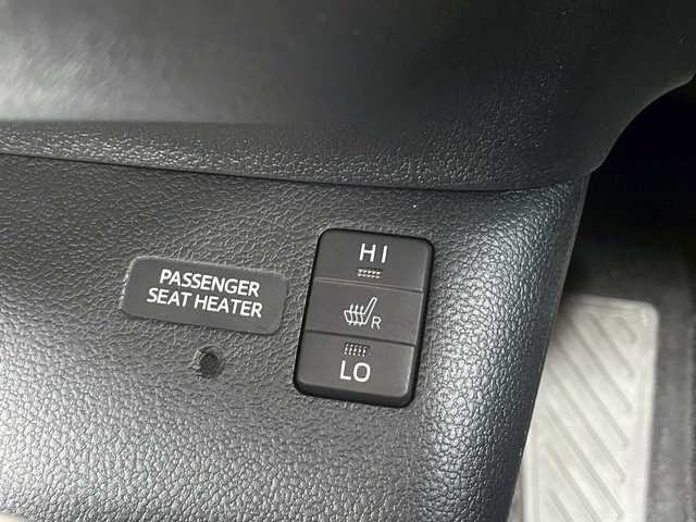 トヨタ プリウス A ツーリングセレクション 福島県 2017(平29)年 4.9万km 赤 純正ナビ（CD・DVD・BT・フルセグTV）/純正アルミホイール/純正フロアマット/ドライブレコーダー/レーダークルーズコントロール/衝突被害軽減ブレーキ/オートマチックハイビーム/盗難防止装置/横滑り防止装置/ETC/AAC/バックカメラ/レザーシート/シートヒーター