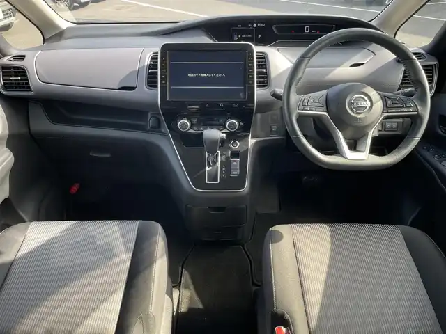 日産 セレナ ハイウェイスター V 岡山県 2019(令1)年 5.4万km ダイヤモンドブラック 登録時走行距離53138km/禁煙車/純正10インチナビ(MM519D-L)/　(CD/DVD/フルセグTV/Bluetooth)/フリップダウンモニター/全方位/フロント/両サイド/バックカメラ/プロパイロット/側方支援/後側方支援（BSM）/エマージェンシーブレーキ/速度標識表示/道路標識表示/駐車支援/ふらつき警報/ドライブレコーダー/ビルトインETC/両側パワースライドドア/革巻きステアリング/ステアリングスイッチ/純正LEDヘッドライト/フォグライト/オートライト/プッシュスタート/スマートキー/スペアキー×1/アイドリングストップ/純正アルミホイール 16インチ/ドアバイザー/ロールサンシェード/電動格納ミラー/純正フロアマット/横滑防止装置/盗難防止装置