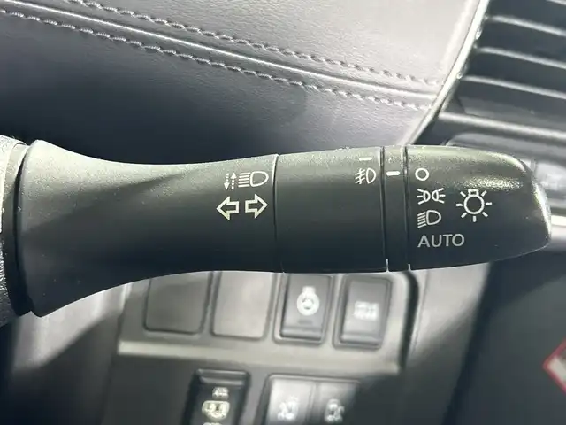 日産 セレナ e－パワー ハイウェイスター V 神奈川県 2019(令1)年 7.5万km ブリリアントホワイトパール 純正ディーラーオプションSDナビ/Bluetooth・CD・DVD・BD・SD・USB・AppleCarPlay・AndroidAuto・フルセグTV/後席専用モニター/全方位運転支援システム/インテリジェントアラウンドビューモニター/ハンズフリーパワースライドドア/ブラインドスポットモニター/シートヒーター/ステアリングヒーター/ビルトインETC/社外360度ドライブレコーダー/クルーズコントロール/レーンキープアシスト/アイドリングストップ/社外フロアマット/スマートキー/純正16インチアルミホイール/LEDヘッドランプ/ウォークスルー/横滑り防止装置/盗難防止装置/衝突被害軽減システム