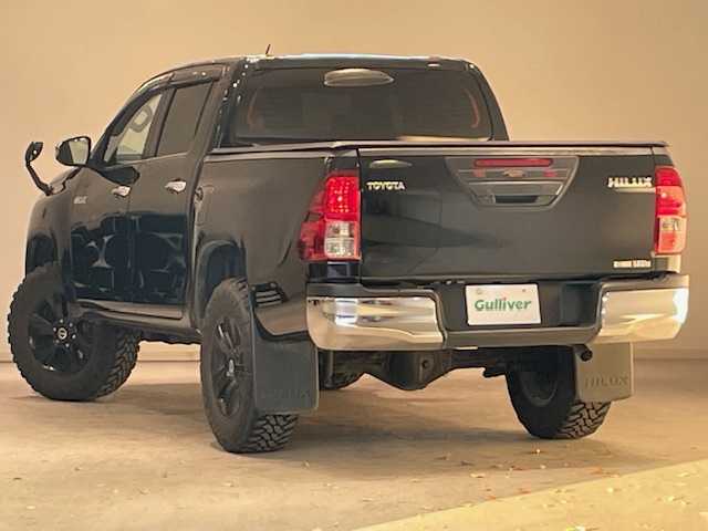 トヨタ ハイラックス Z 宮城県 2018(平30)年 8.6万km アティチュードブラックマイカ 4WD/社外エンジンスターター/トヨタセーフティセンス/・プリクラッシュセーフティ/・クルーズコントロール/・レーンキープアシスト/・ダウンヒルアシストコントロール/・車線逸脱警報装置/純正ナビ/・型番：NSZT-W66T/・フルセグTV/Bluetooth/CD/DVD/・バックカメラ/・ETC/革巻きステアリング/・ステアリングスイッチ/プッシュスタート/・スマートキー/LEDヘッドライト/・オートライト/革調シートカバー/トノカバー/ドアバイザー